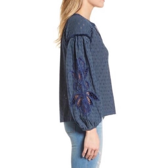 Lucky Brand Blue Eyelet Stripe Peasant Blouse XS - Picture 3 of 9